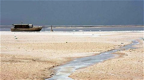 اصلاح الگوی کشت برای نجات دریاچه ارومیه لازم الاجرا است