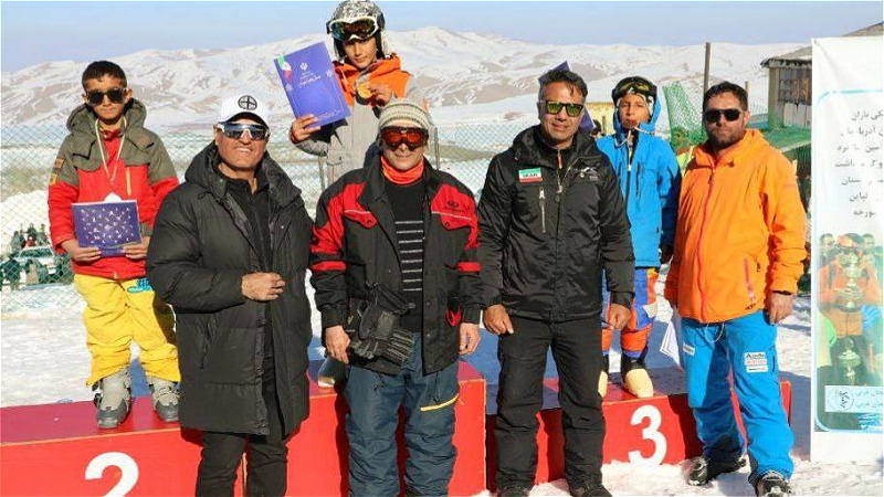برگزاری رقابت‌های اسکی قهرمانی استان در پیست اسکی خوشاکو ارومیه+ عکس