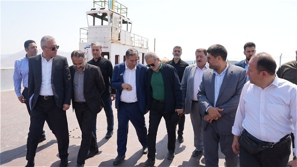 بازدید رئیس‌جمهور از دریاچه ارومیه