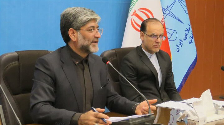 اراضی اطراف دریاچه ارومیه باید رصد شوند