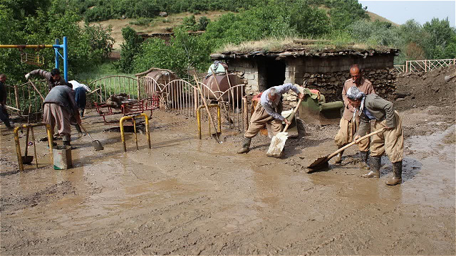 سیل به روستای سیسیر سردشت خسارت زد