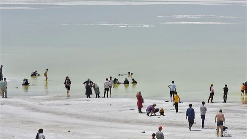 دریاچه ارومیه در حال تبدیل به بیابان است