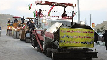 عملیات اجرایی نهضت آسفالت در ارومیه آغاز شد