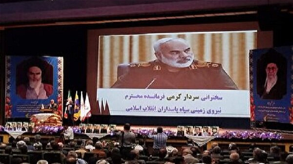 تمام دنیا برای حمایت از مردم مظلوم غزه برخاسته اند