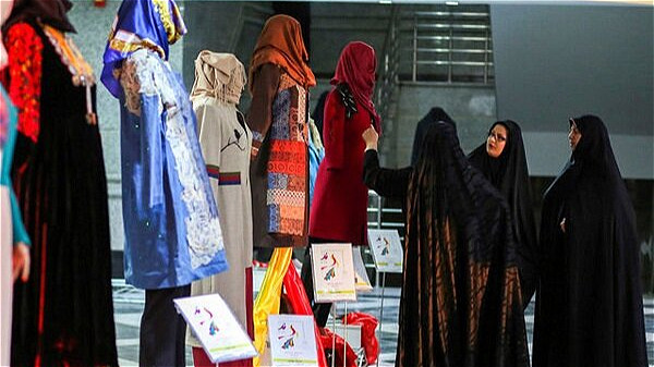 تبدیل پوشاک ایرانی- اسلامی به کالای فرهنگی با  تلفیق لباس سنتی