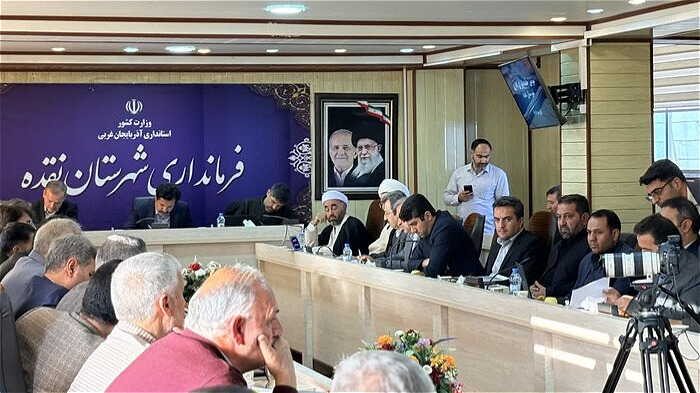 دولت چهاردهم مردم را محرم خود می‌داند