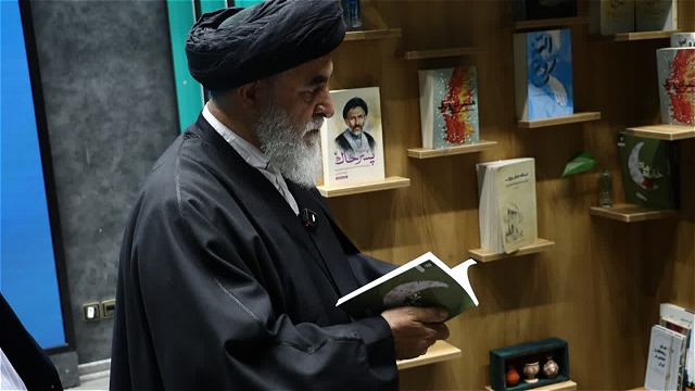 پیروزی در جنگ روایت‌ها با جذب قشر خاکستری ممکن است