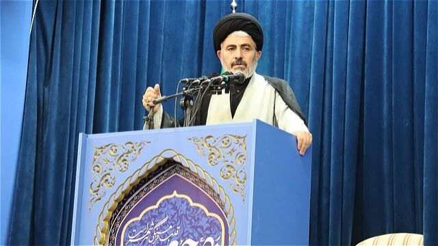 وظیفه داریم از فرهنگ اسلامی و نسل جوان خود حفاظت کنیم