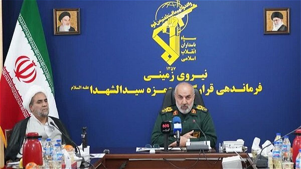 انقلاب اسلامی عزت را به مردم کشور بازگرداند