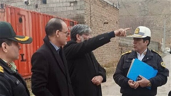 خودروهای پارکینگ انتظامی ماکو تعیین تکلیف شوند