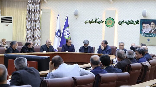 نباید متصمیمات خلقالساعه مانعی در مسیر فعالیت اقتصادی باشد