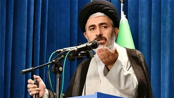 دشمن درصدد شکستن پیروزی ملت ایران در اذهان عمومی است