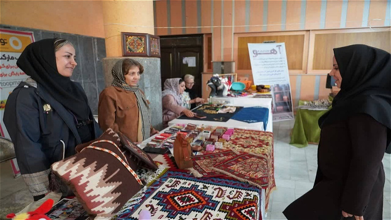 ۲ تا ۲.۵ همت؛ گردش مالی سالانه صنایع‌دستی شناسنامه‌دار آذربایجان‌غربی